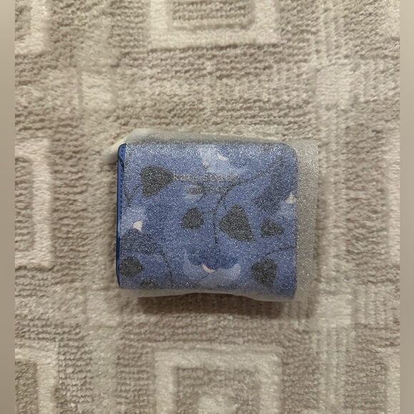 Kate Spade Wallet - Picture 2 of 5